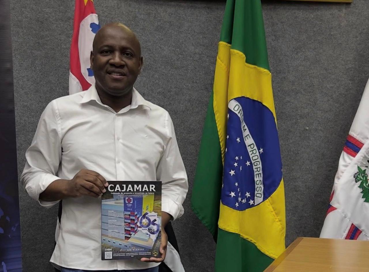 REVISTA DE CAJAMAR É LANÇADA
